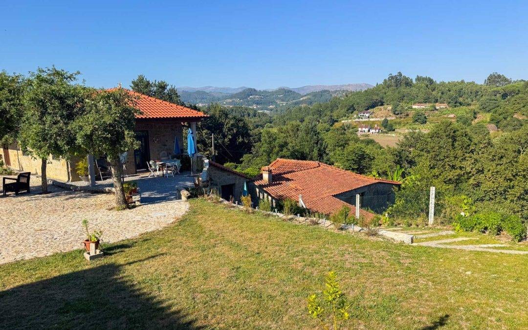Printemps dans le Alto Minho : Le Réveil du Refuge Privé dans la Vallée du Vez